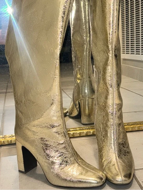 Metalic gold boots - Picture 3 of 4